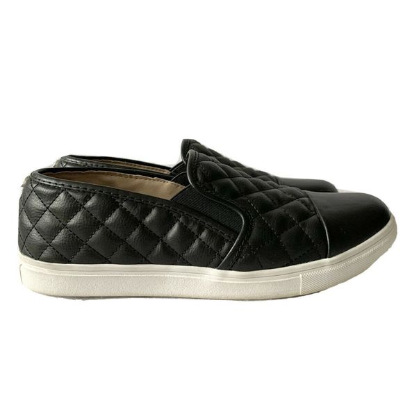 steve madden black quilted shoes